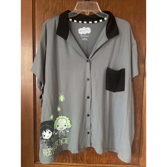 Warner Bros. WB Beetlejuice Lydia Sleep Top Gray 3X NWT Buttoned Collar - Picture 1 of 10